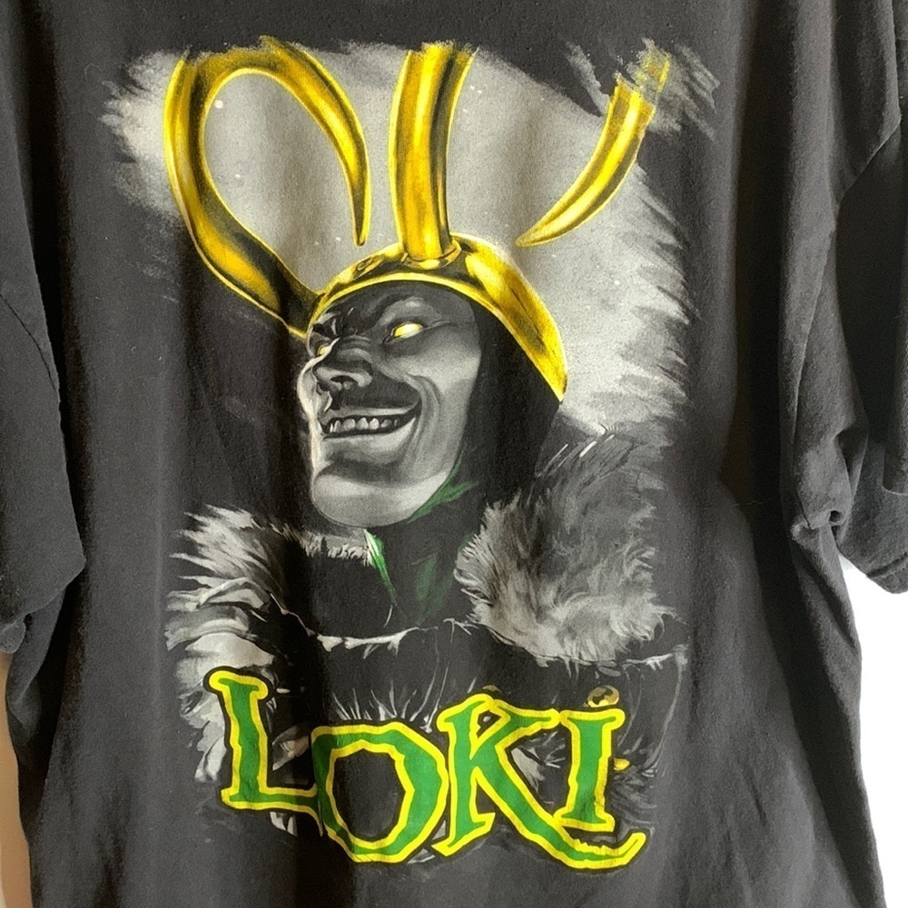 Marvel LOKI short sleeve t-shirt Size 2XL, good condition, some wear shows